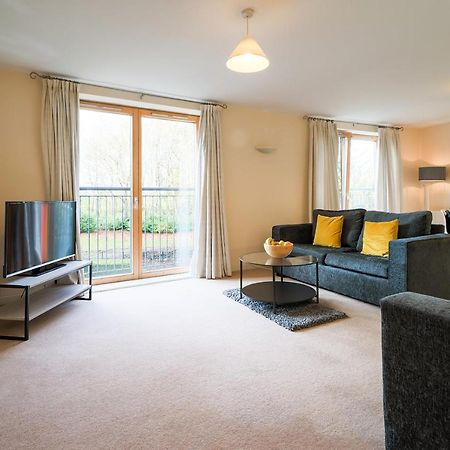 Huntley House Villa Milton Keynes Exterior foto